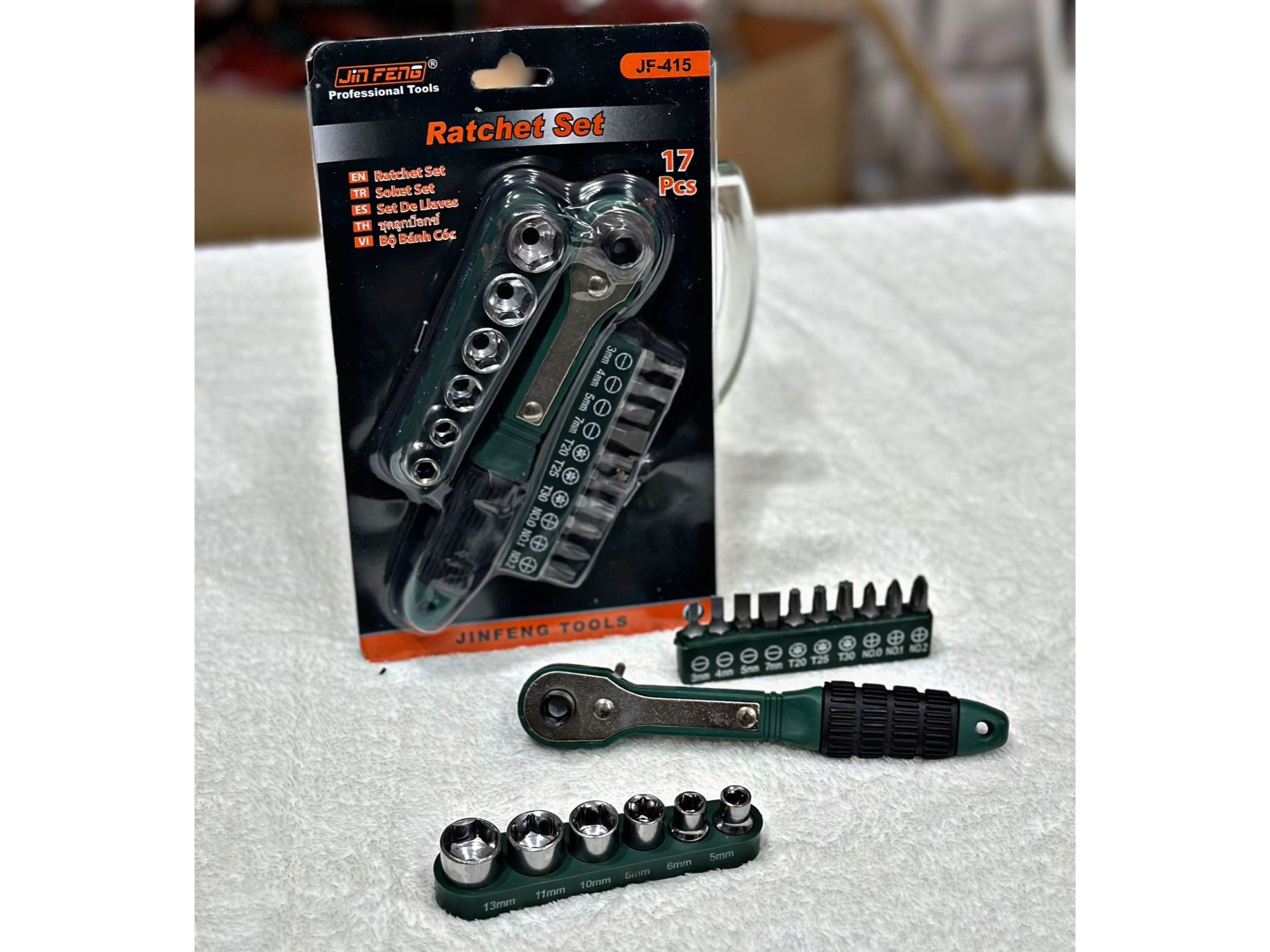 SET DE LLAVES TUBO 17 PIEZAS JIN FENG JF-415